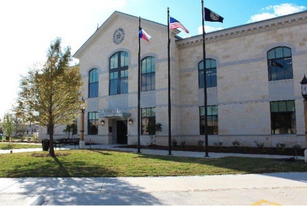 stories/kerrville-city-hall.jpg